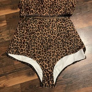 Kortni jeane Classic Cheetah HW bottoms